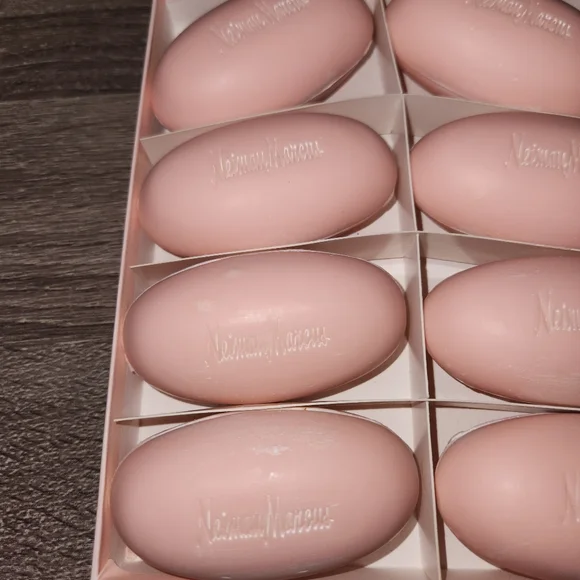 Vintage Neiman Marcus Scented Hand Soap Rose Geranium New In Box - Picture 4 of 5